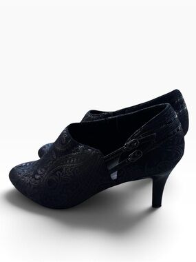 IMPO Black Paisley Platform Heels Double Buckle Whimsigoth Goth Size 8